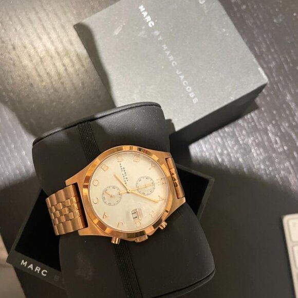 Marc By Marc Jacobs Marci Brown/Gold Patent Leather Strap Logo Watch For Women - Picture 2 of 2